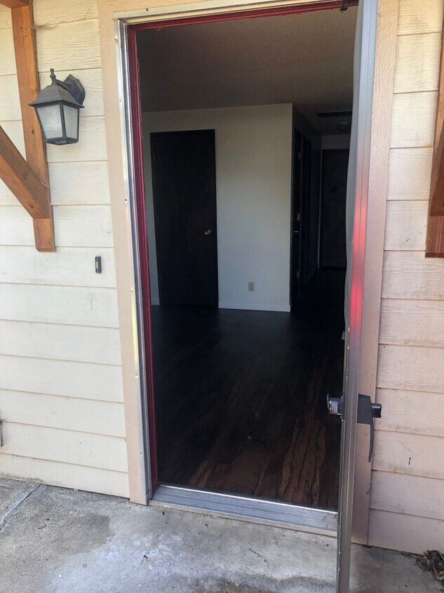 Foto principal - 6600x3n - 1042, 1044, 1046, 1048 Woodrow Lane