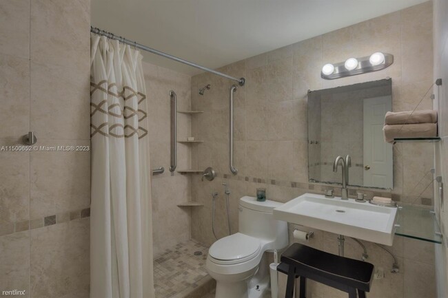 Foto del edificio - 1 br, 1 bath Condo - 1200 West Ave Apt 1422