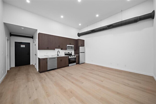 Building Photo - 287 Hamilton St