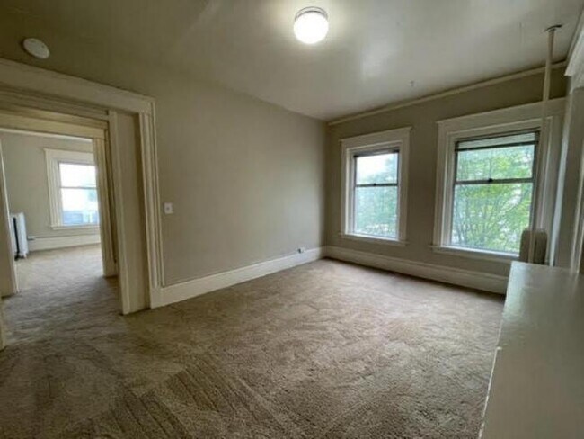Foto del edificio - 1 bedroom in Seattle WA 98105