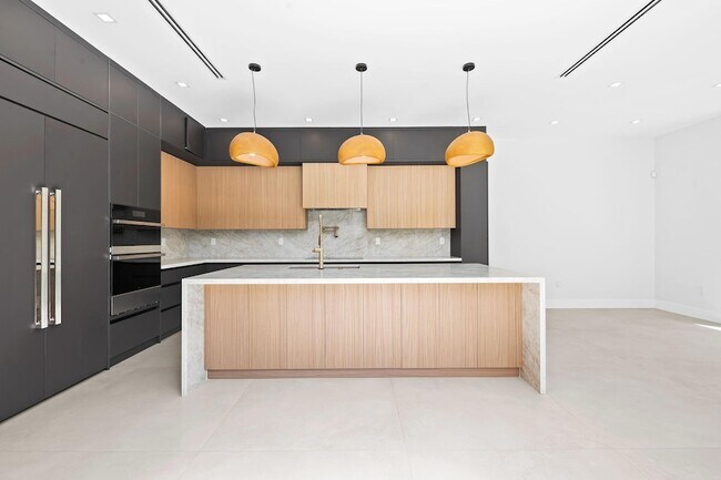 Foto del edificio - 2324 SW 26th St