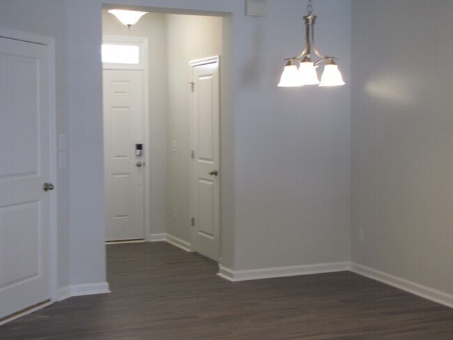 Foto del edificio - 851 Bristol Bridge Dr