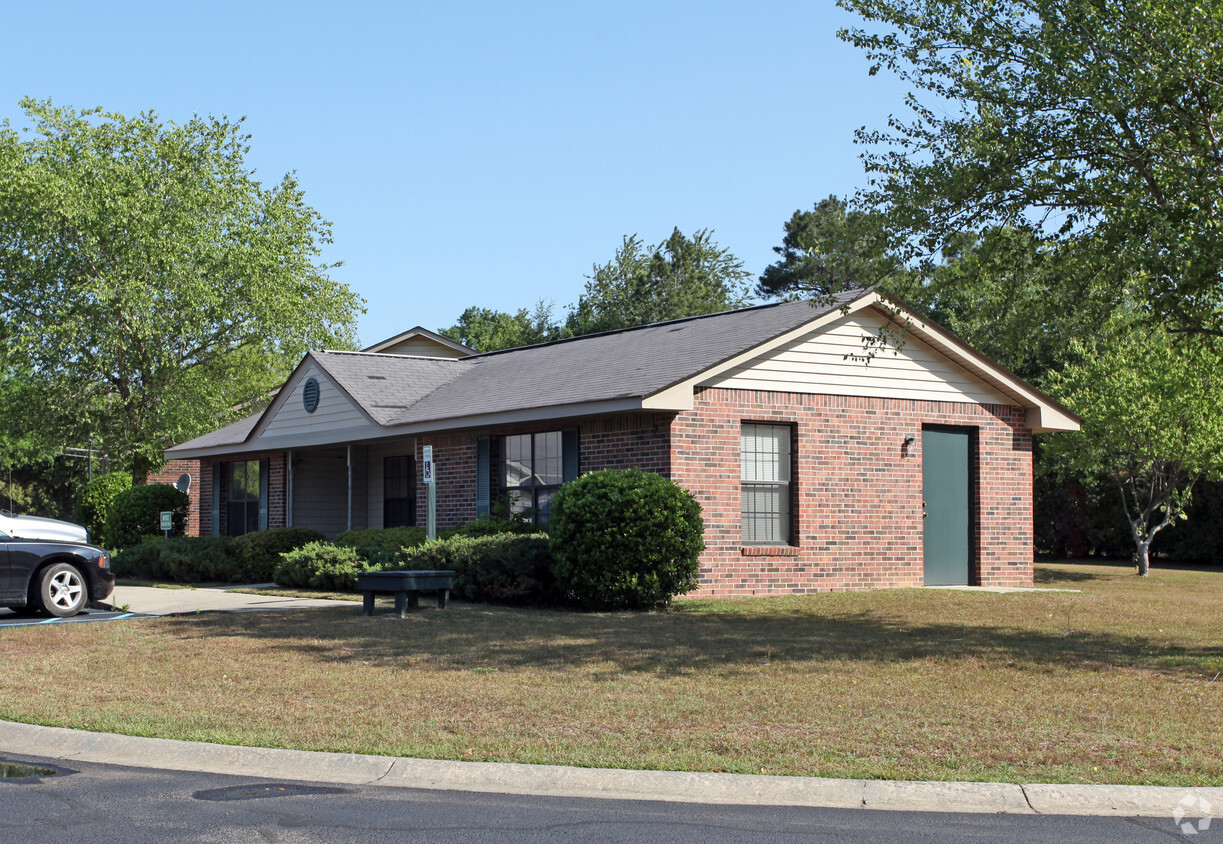 Building Photo - Shadowfield Apartments