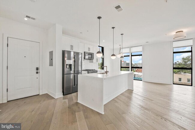 Foto del edificio - 1402 H St NE