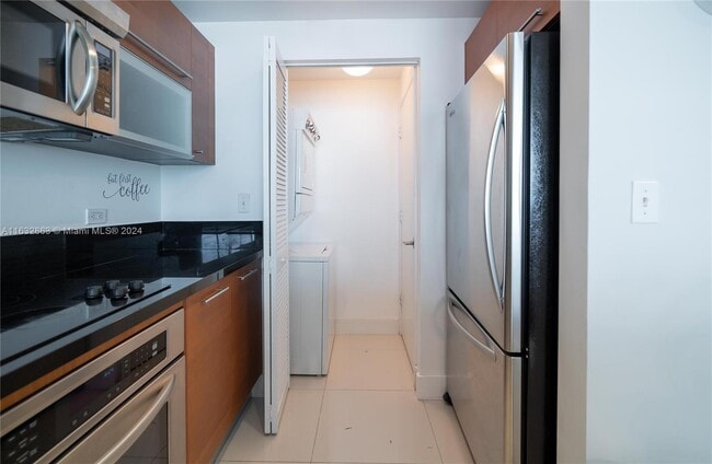 Building Photo - 253 NE 2nd St