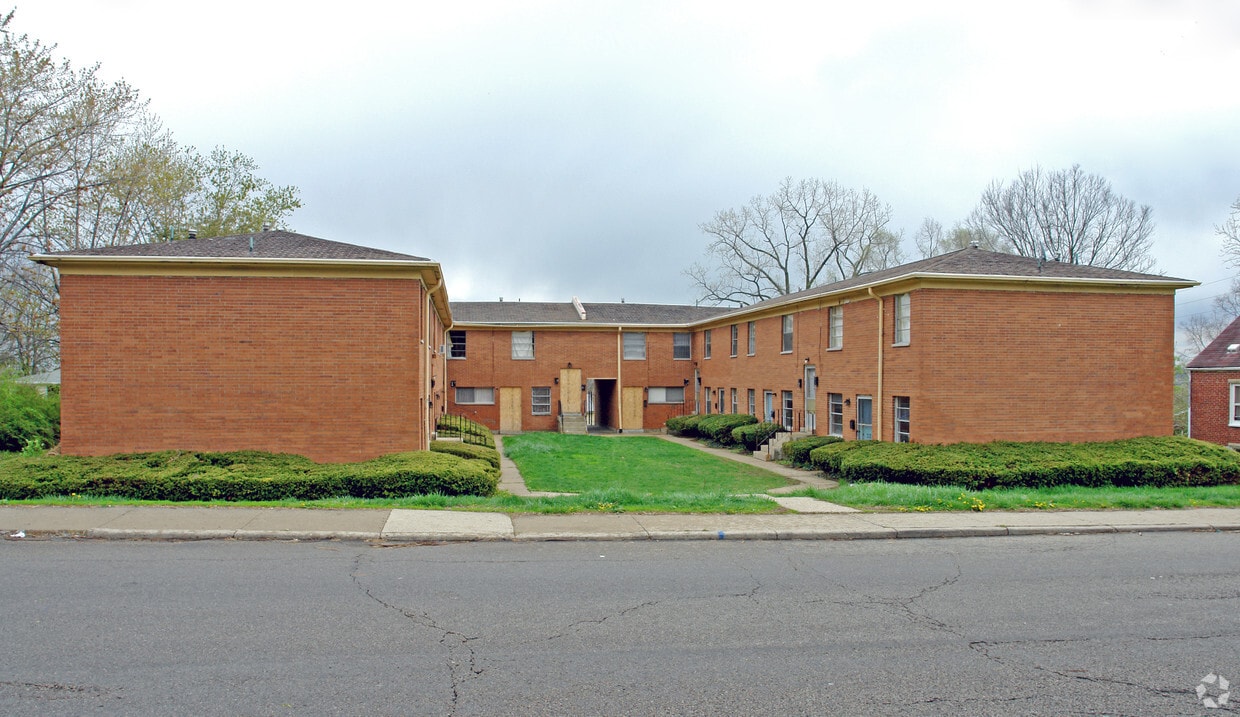 Building Photo - 626 Dearborn Ave