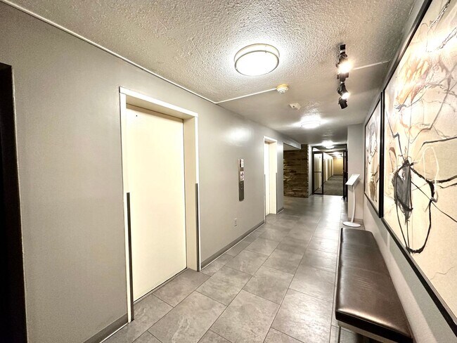 Foto del edificio - Charming 1 Bedroom/1 Bathroom Condo in Charles Village, Baltimore, MD!