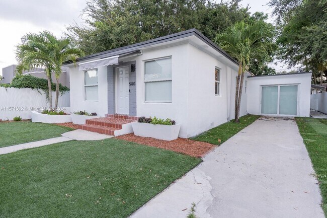 Building Photo - 580 NW 50th St