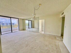 Building Photo - 500 Three Islands Boulevard