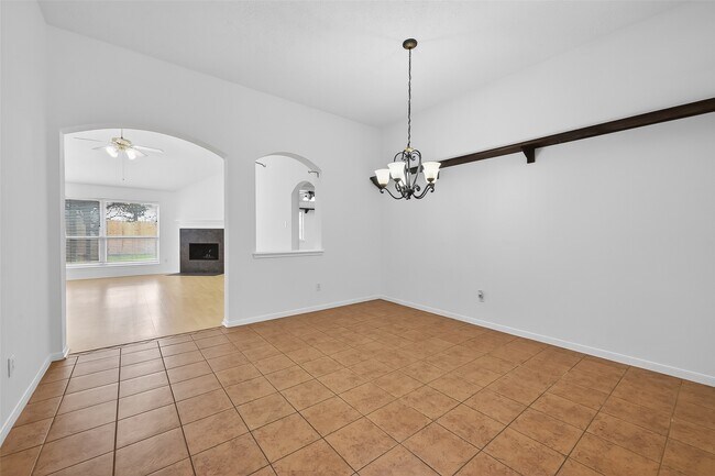 Building Photo - 3107 Spring Ranch Ln