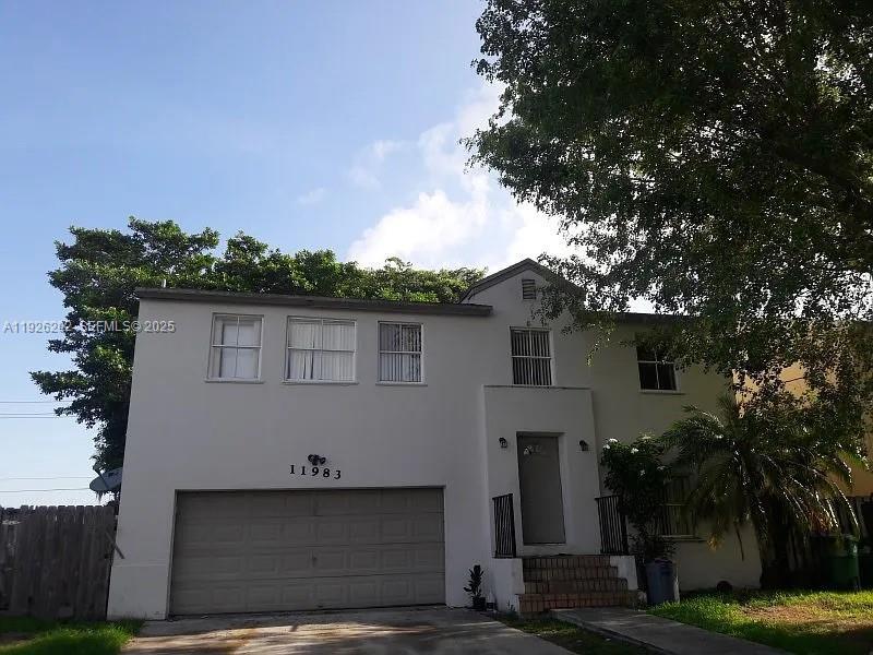 Foto principal - 27347 SW 117th Pl