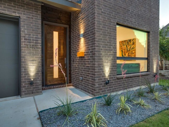 Building Photo - 4310 Merrell Rd