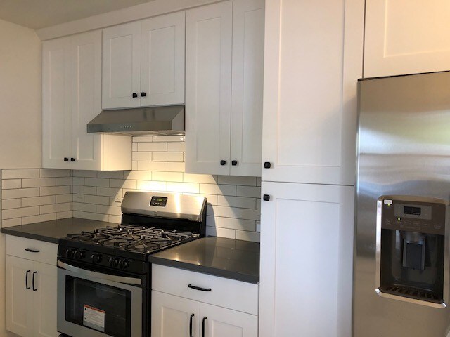 Kitchen - 4441 Verdugo Rd