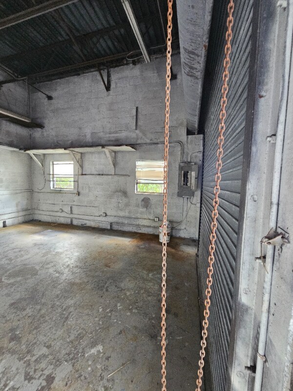 Building Photo - 2208 SW 60th Way