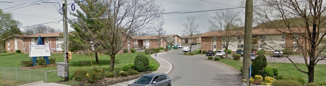 Building Photo - 2715 Whites Creek Pike