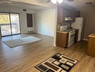 Building Photo - 1544 Cedarwood Dr