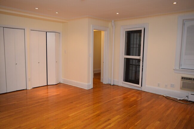 Foto del edificio - 25 E 38th St