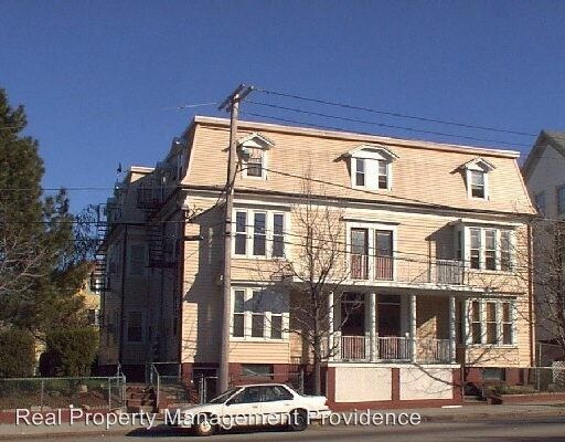Primary Photo - 22-24 Pocasset Ave