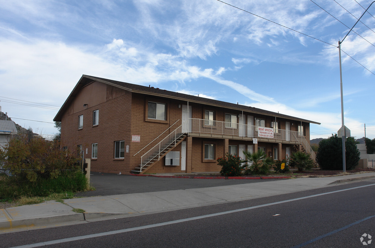 Primary Photo - Hatcher Apartments