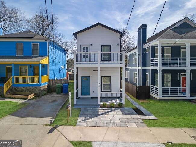 Foto del edificio - 962 Welch St SW