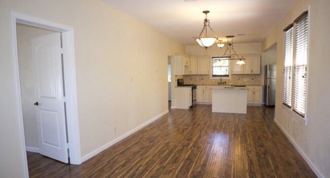 Open concept - 418 Muncey