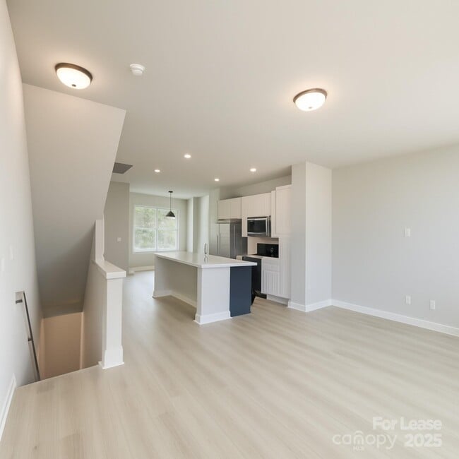 Foto del edificio - 3932 Winterfield Pl