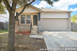 Building Photo - 10374 Oakwood Crest