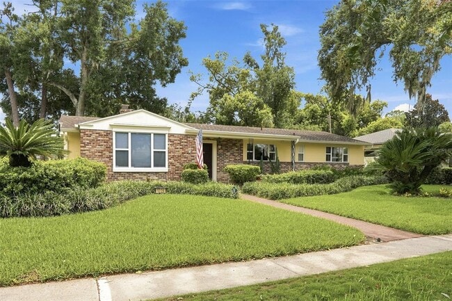 Foto del edificio - 1228 Spring Lake Dr