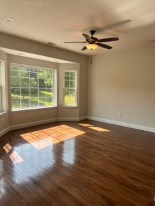 Foto del edificio - 104 Sunnybrook Dr