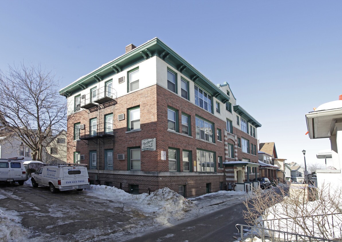 Primary Photo - 640 Howard Pl