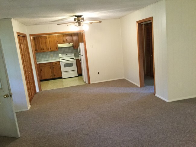 Dining & Living - 4316 NY-50