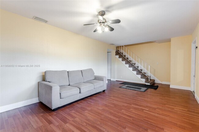 Foto del edificio - 1824 SW 81st Way