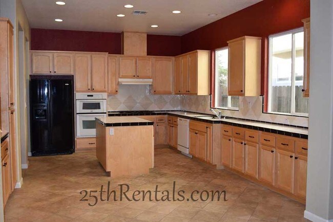 Building Photo - 1615 Allenwood Cir