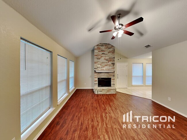 Building Photo - 2709 Star Avenue Glenn Heights TX