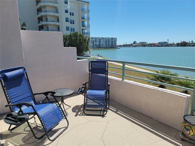 Foto del edificio - 8000 Sailboat Key Blvd S