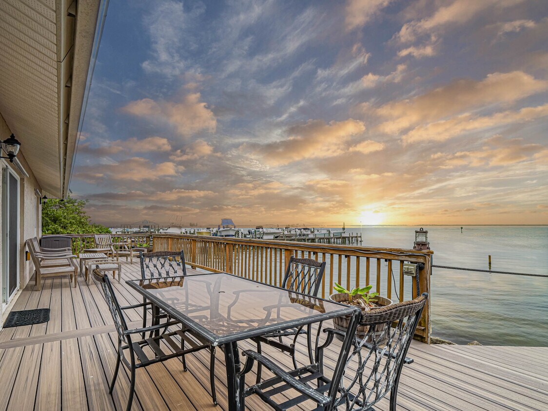 Foto principal - 1716 Indian River Dr