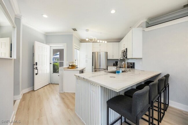 Building Photo - 1133 Sweetwater Ln