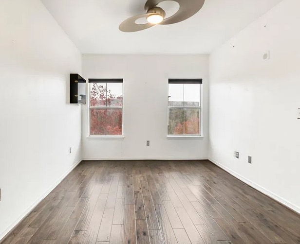 Building Photo - 330 W Las Colinas Blvd.