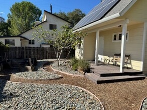 Building Photo - 2352 Shasta St