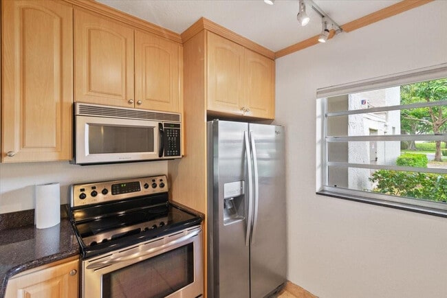 Foto del edificio - 9470 Poinciana Pl