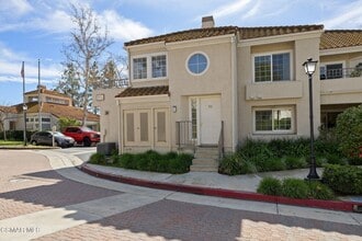 Building Photo - 4240 Lost Hills Rd