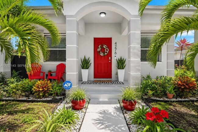 Building Photo - 4276 SW 56th Ave