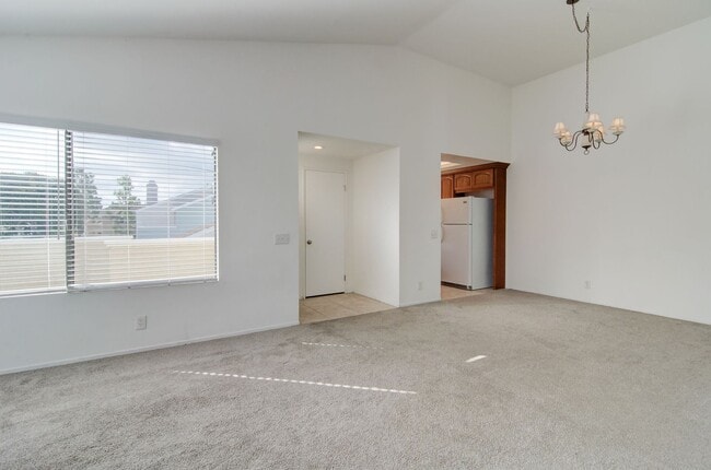 Building Photo - 2 Bedroom Condo Located In Quiet Irvine HO...