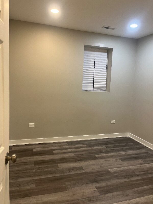 Foto del edificio - 8106 S Langley Ave