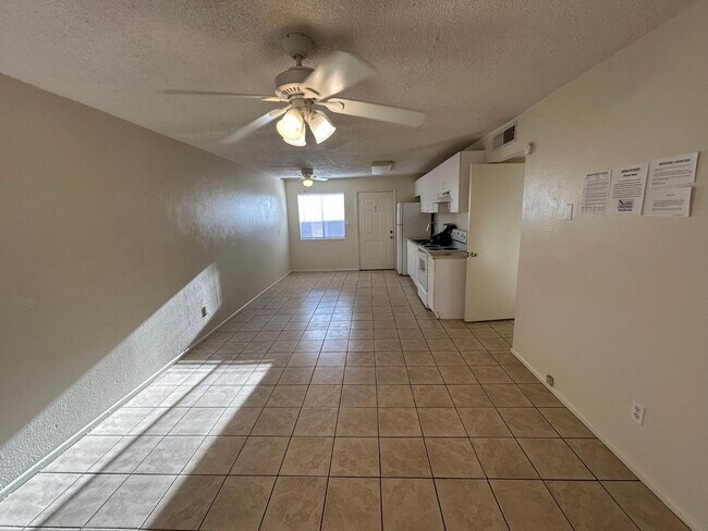 Building Photo - 1857 E University Dr