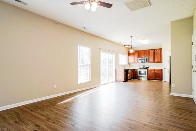 Building Photo - 816 Stackhurst Way