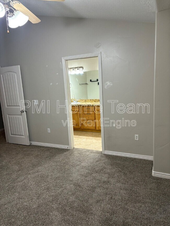 Building Photo - 260 Ailee Lane