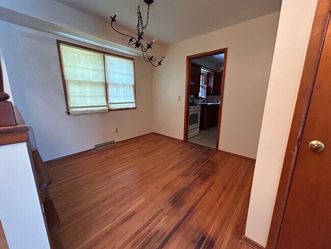 Foto del edificio - Cute 3 bed 1 bath