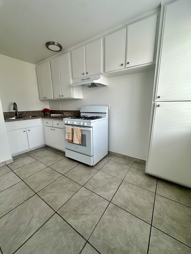 Foto del edificio - Studio Village Apartments