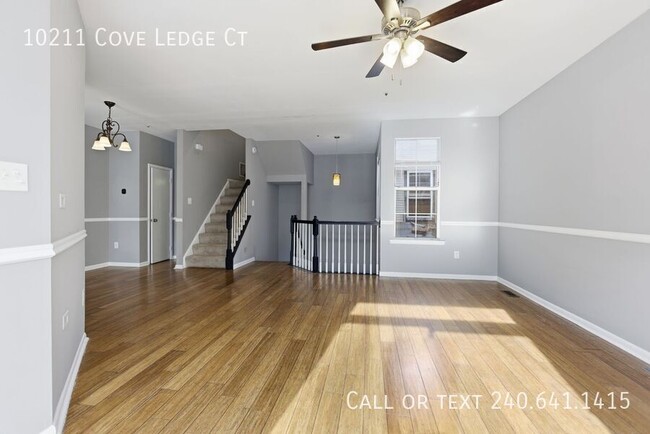 Foto del edificio - 10211 Cove Ledge Ct